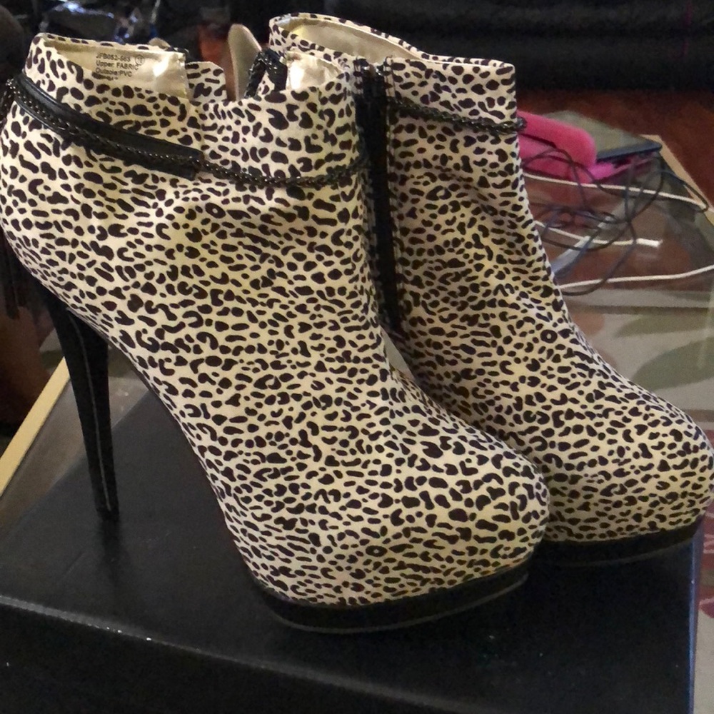 i have to many heels